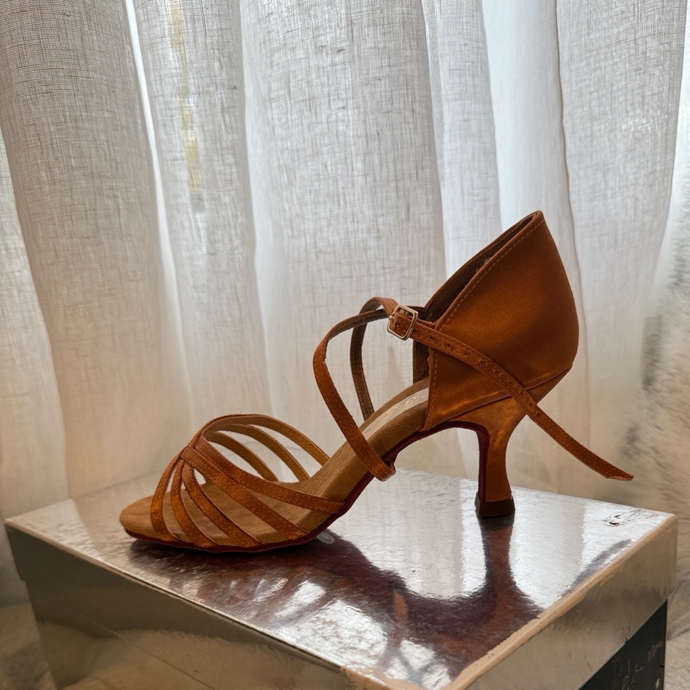 NEW Aida Latin Dance Heels Satin Shoes 24 7.5 - Picture 10 of 10
